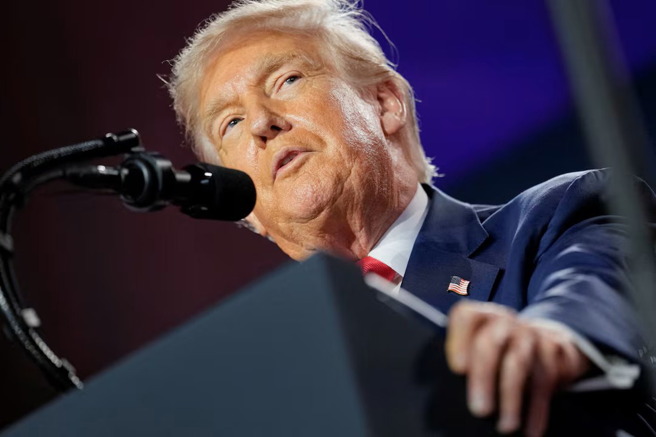 Trump warns Putin: End Ukraine war or face new tariffs