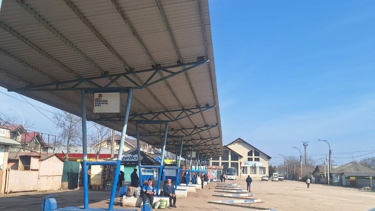 Biletele în transportul rutier se vor scumpi cu până la 16%: Guvernul va modifica metodologia de calculare a tarifelor pentru a debloca criza