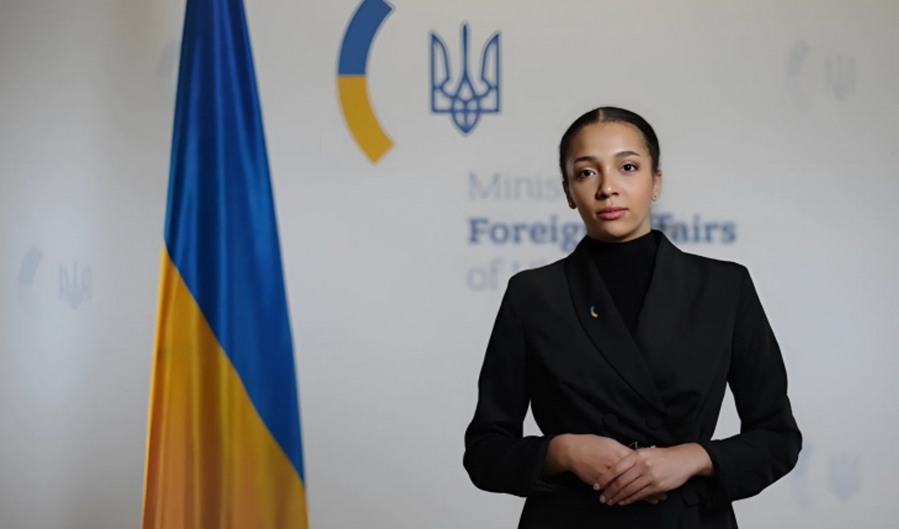 МИД Украины представило Викторию Ши – первую цифровую личность в роли официального комментатора