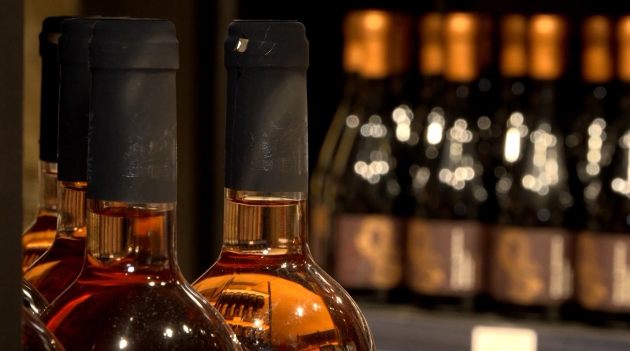 Vinul din R. Moldova, exportat cu 0.7 dolari per litru în 2005 și cu 2 dolari astăzi: „Piața Rusiei nu oferă siguranță și predictibilitate”