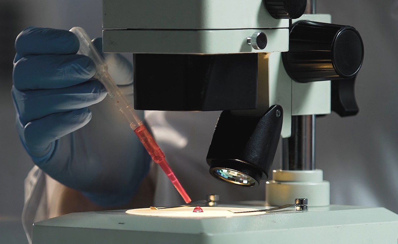 Exemplul unui tânăr, de zece ani cu HIV: „Trebuie să te ajuți, nu este sfârșitul vieții” 