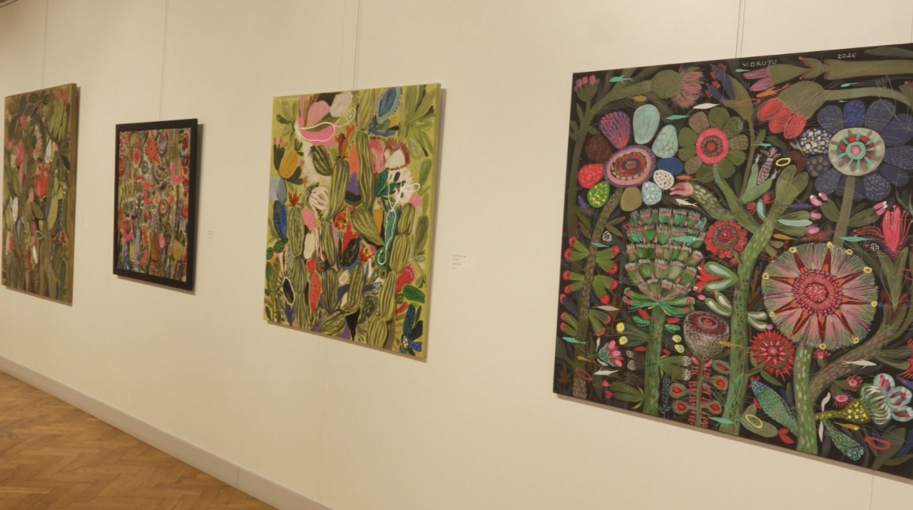 „Grădini lăuntrice” – prima expoziție personală a Valentinei Druțu deschisă la Chișinău