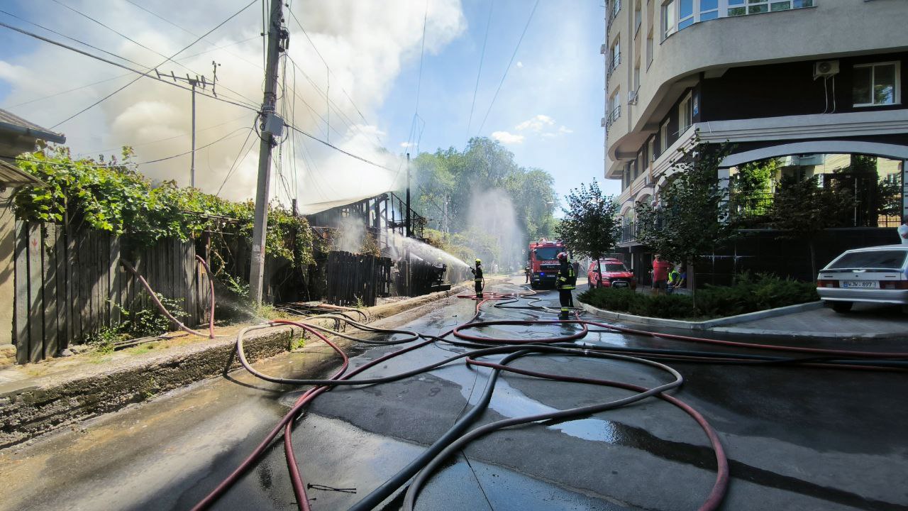 A house in Chisinau, engulfed in flames. Five fire crews on the scene