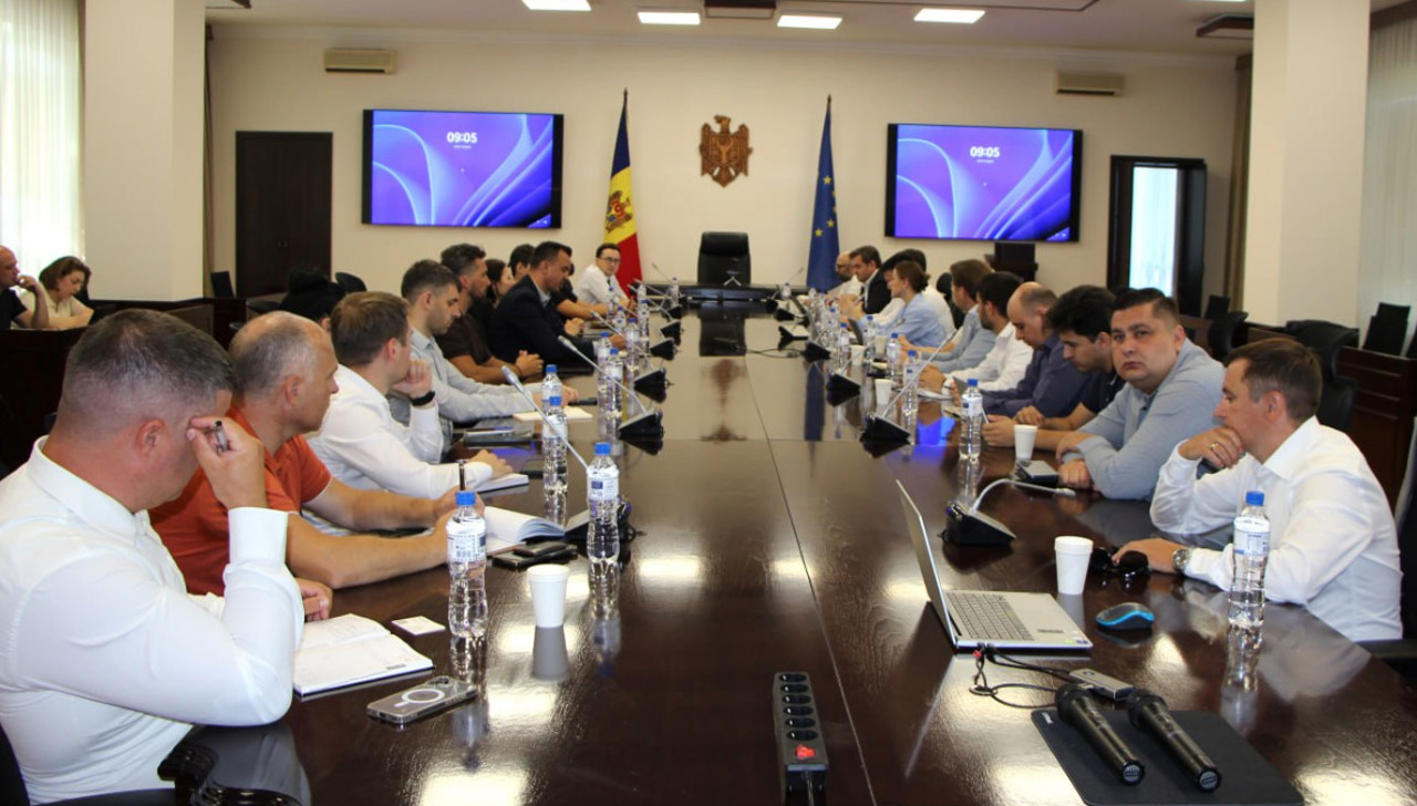 Statul vrea să faciliteze finanțarea investițiilor în sisteme de stocare a energiei
