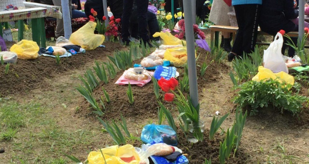 Beyond the grave: Moldova’s ancient ritual of commemorating the "Kind Ones"