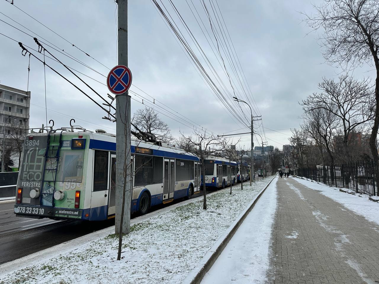 (FOTO/VIDEO) Pană masivă de curent în R. Moldova. Ministrul Energiei: „Procesul de realimentare cu energie electrică se află într-o fază avansată” 
