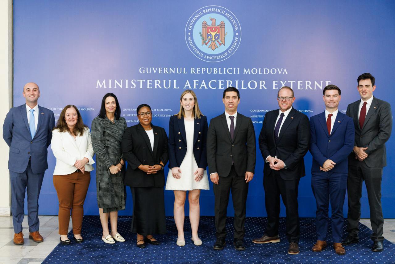 Представители Конгресса США обсудили в Кишиневе риски вмешательства в парламентские выборы в нашей стране