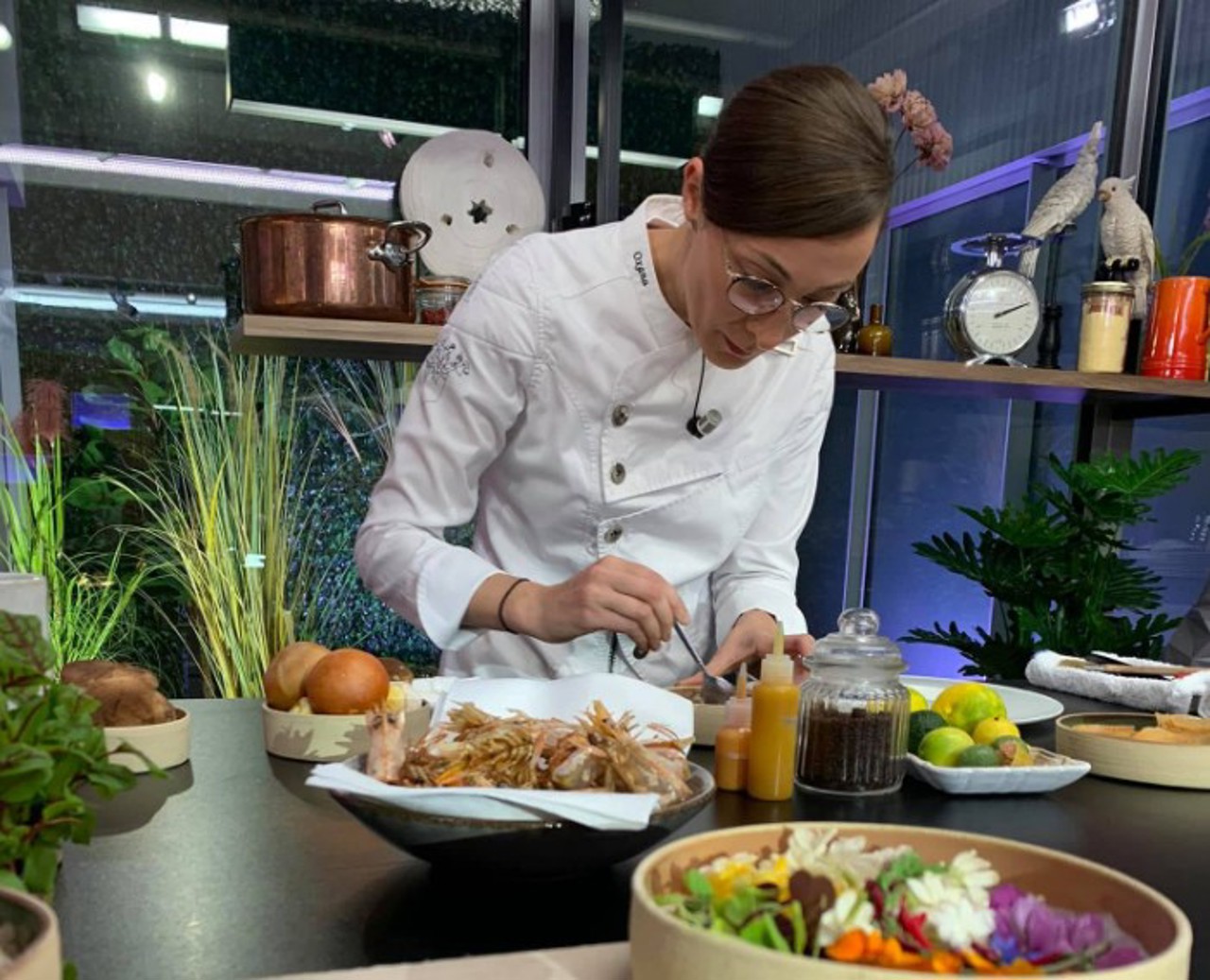 „Transmitem istoria, gusturile și măiestria”: Oxana Crețu, moldoveanca care cucerește Franța prin gastronomie 