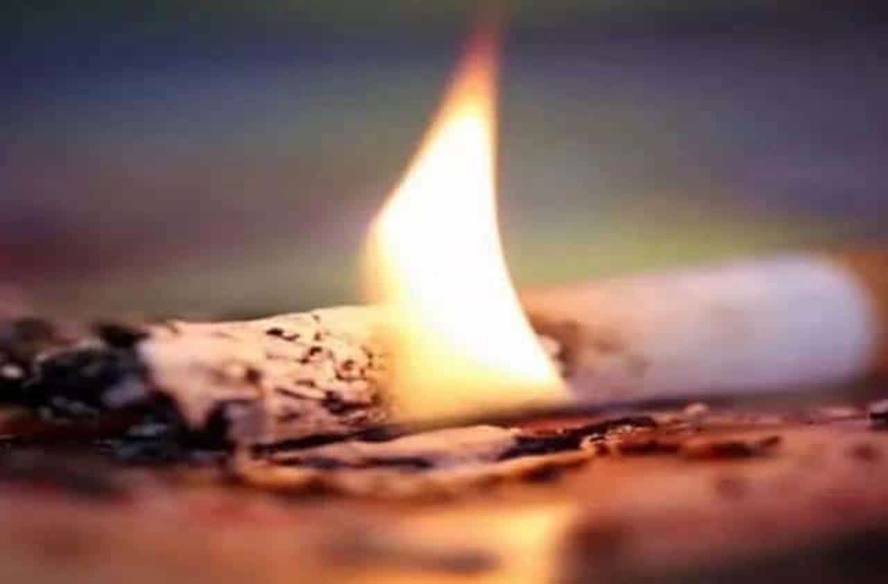 Femeie ucisă de o țigară, în Chișinău. Cadavrul carbonizat a fost găsit de pompierii veniți să stingă un incendiu