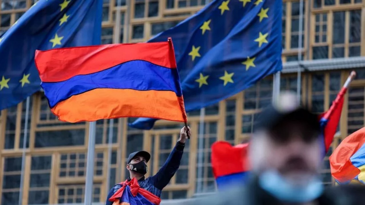Corespondență Dan Alexe | Kosovo, Armenia și UE: două cazuri de alegeri contrastate în marginea Europei